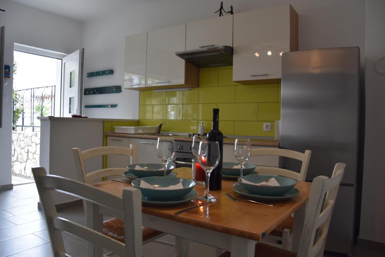 Apartman Vitamare 160 M From The Beach Novi Vinodolski Extérieur photo