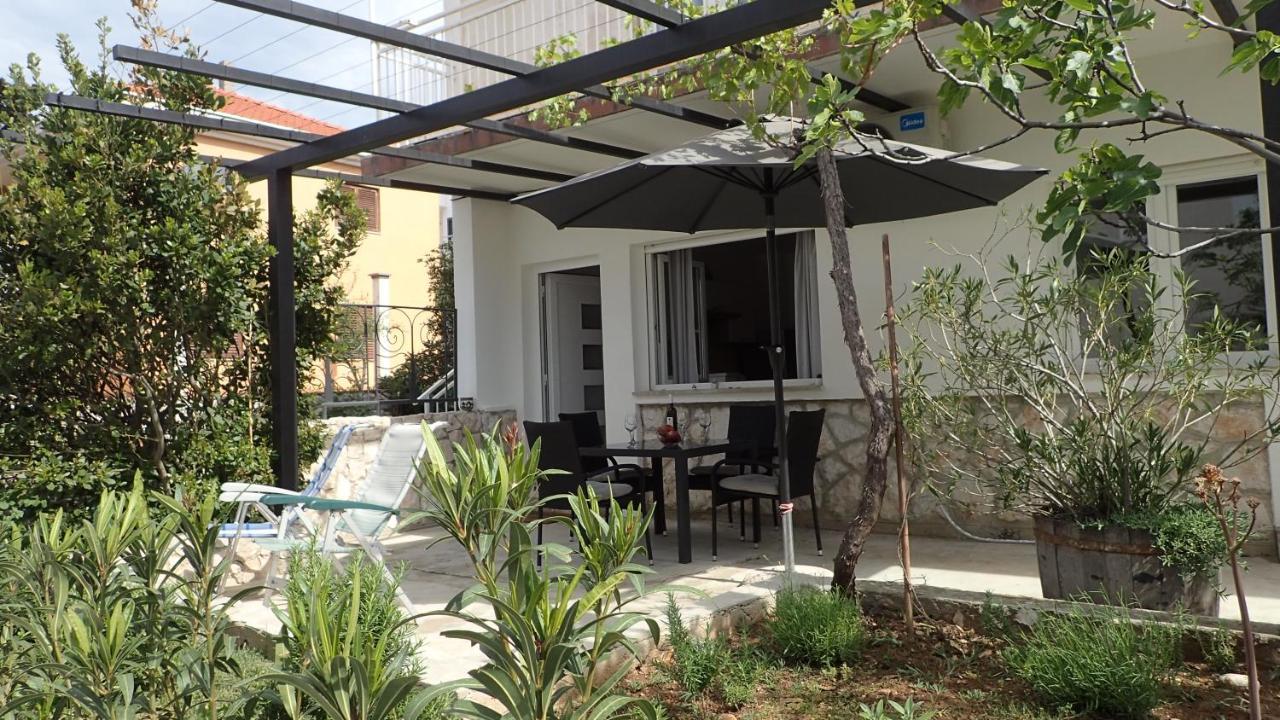 Apartman Vitamare 160 M From The Beach Novi Vinodolski Extérieur photo