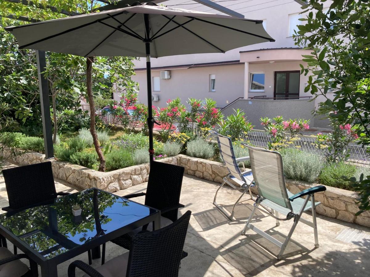 Apartman Vitamare 160 M From The Beach Novi Vinodolski Extérieur photo