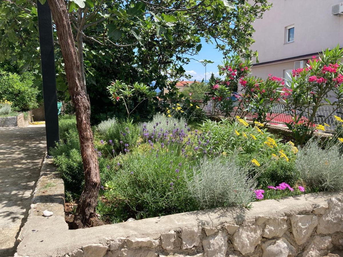 Apartman Vitamare 160 M From The Beach Novi Vinodolski Extérieur photo
